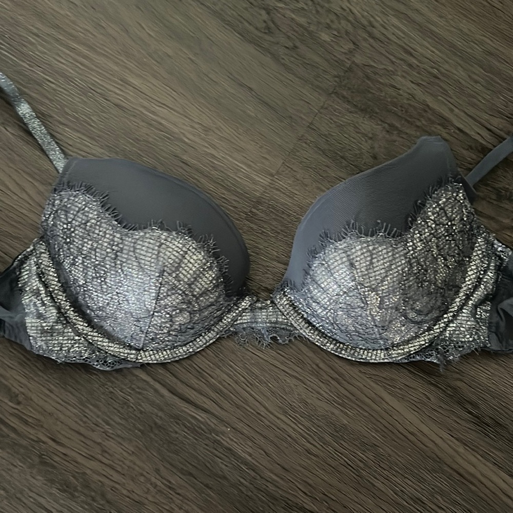 Brand new Victoria Secret bra